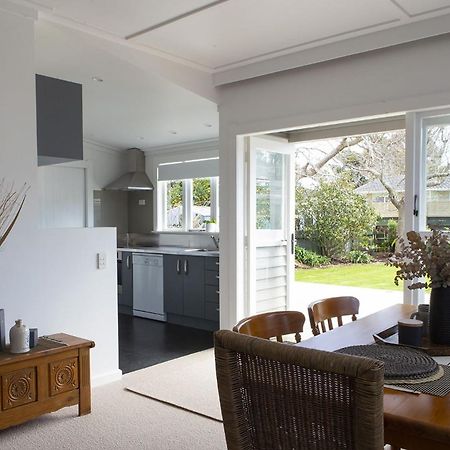 Michelia Figo Cottage New Plymouth Buitenkant foto